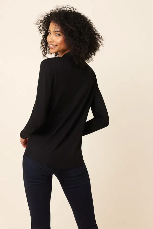 Majestic Soft Touch Long Sleeve Button front Pocket Shirt in Noir/black