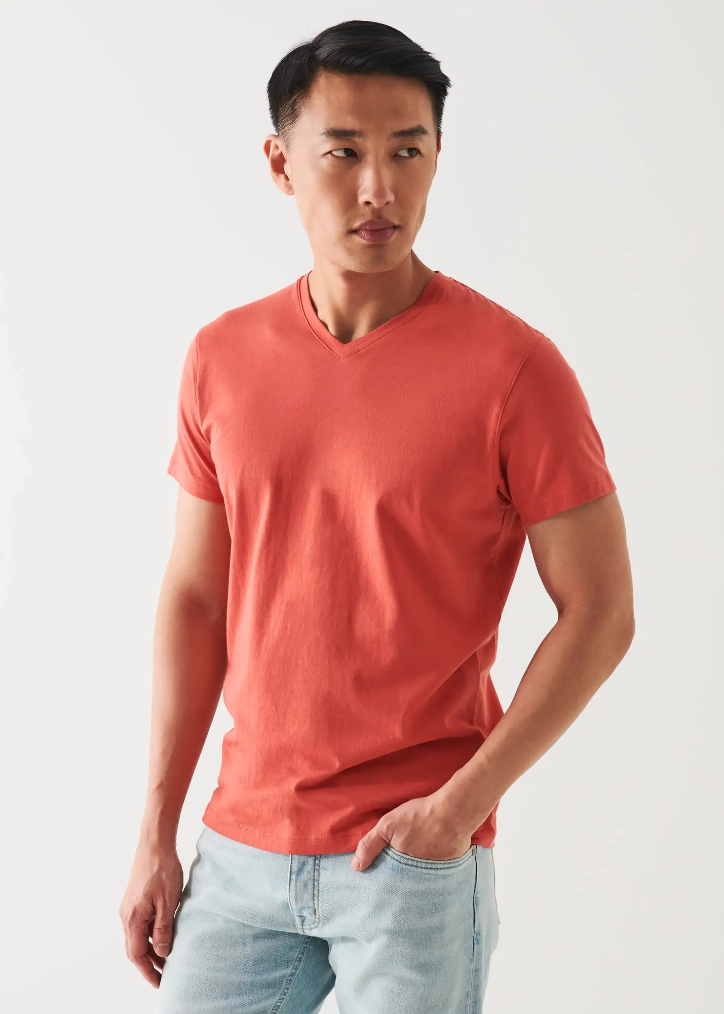 PIMA COTTON STRETCH V-NECK T-SHIRT