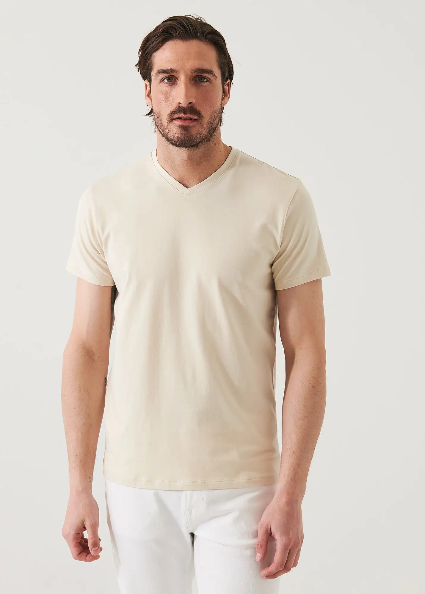 PIMA COTTON STRETCH V-NECK T-SHIRT