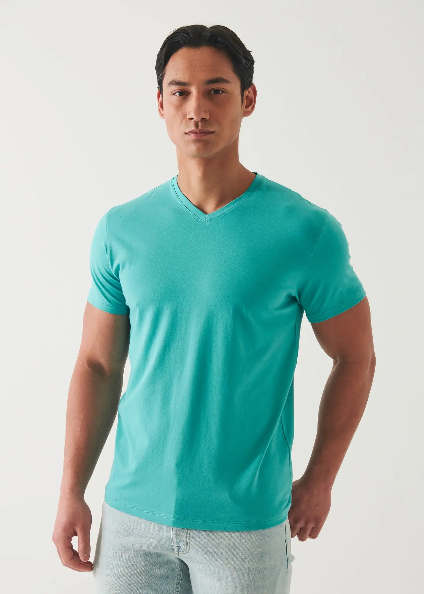 PIMA COTTON STRETCH V-NECK T-SHIRT