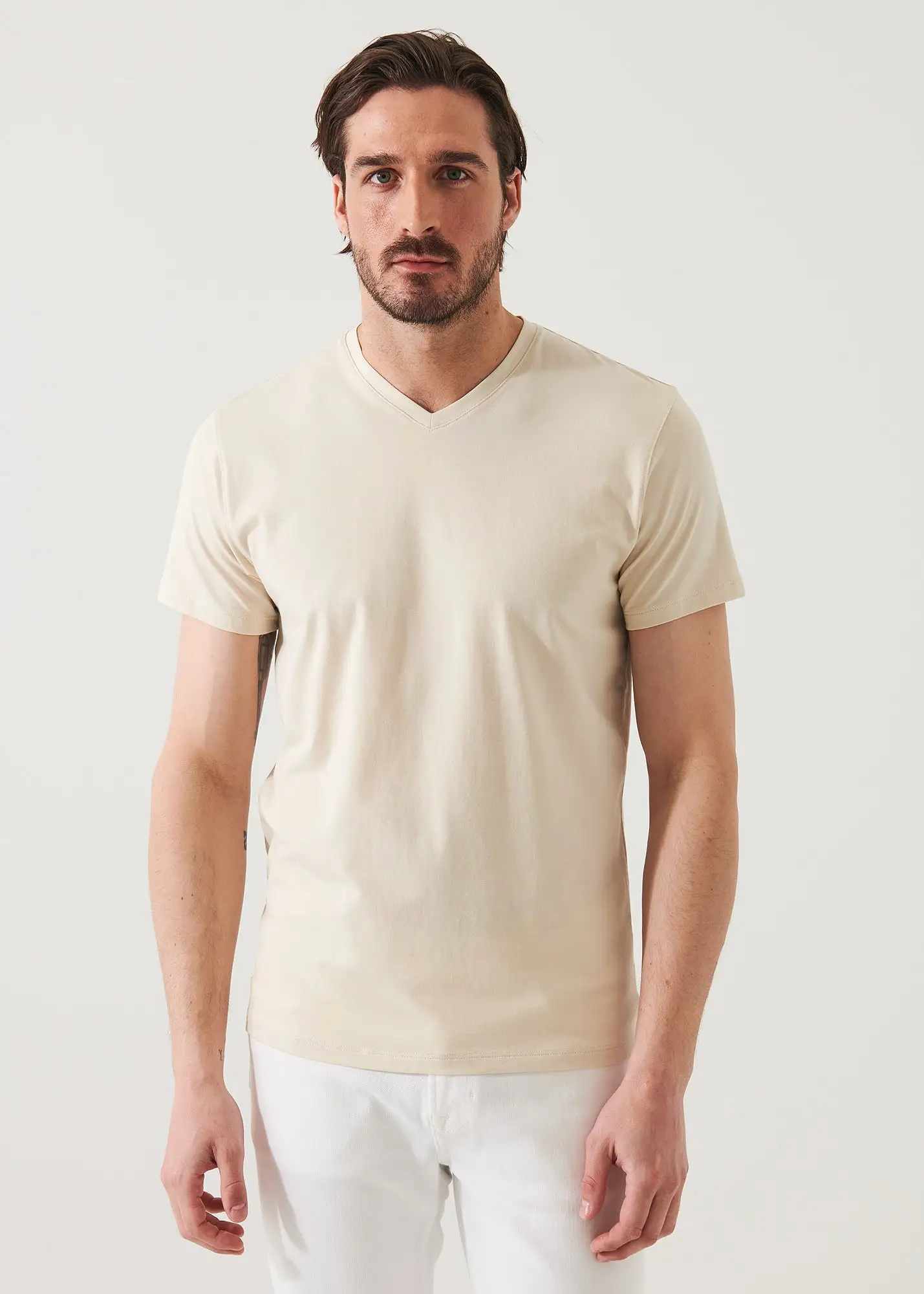 PIMA COTTON STRETCH V-NECK T-SHIRT