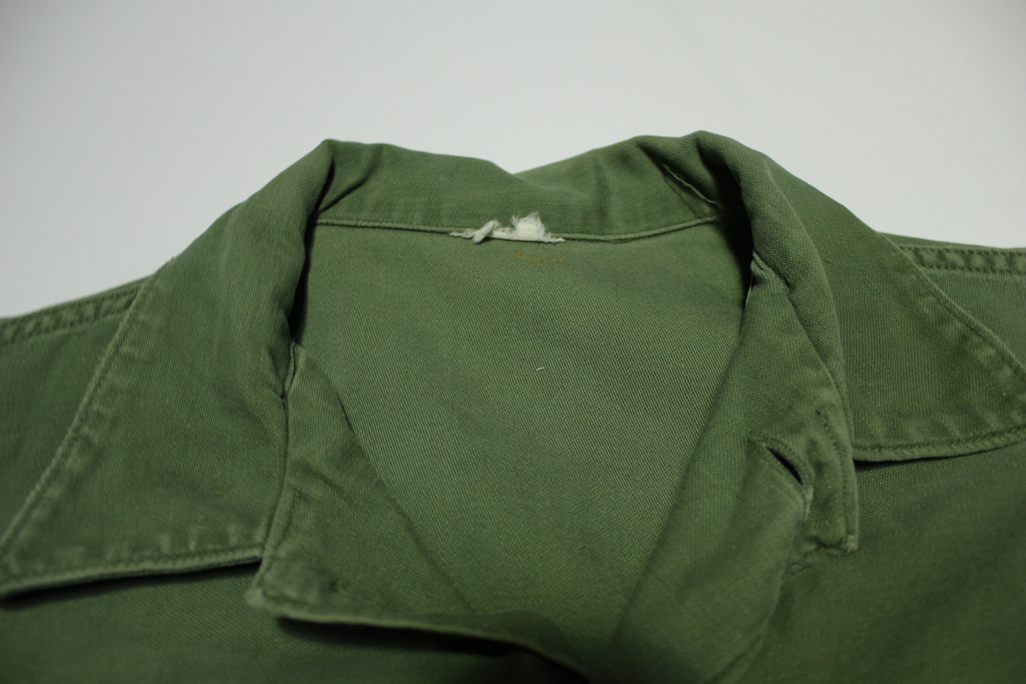 Shirt Utility Sateen OG-107 DLA100 Vintage 60s Military Army Issue Drab Olive Shirt