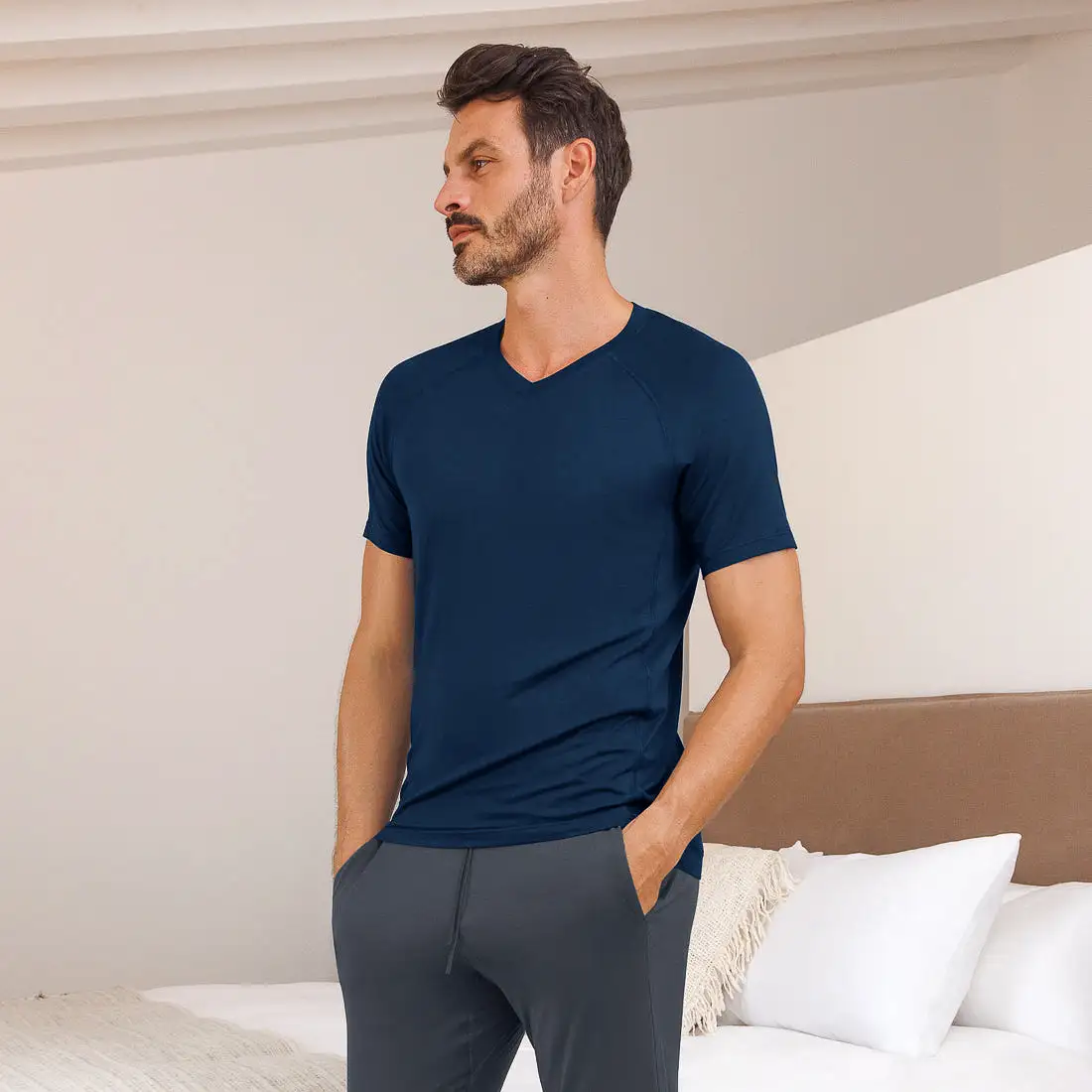 T-shirt v-neck — NATTWELL