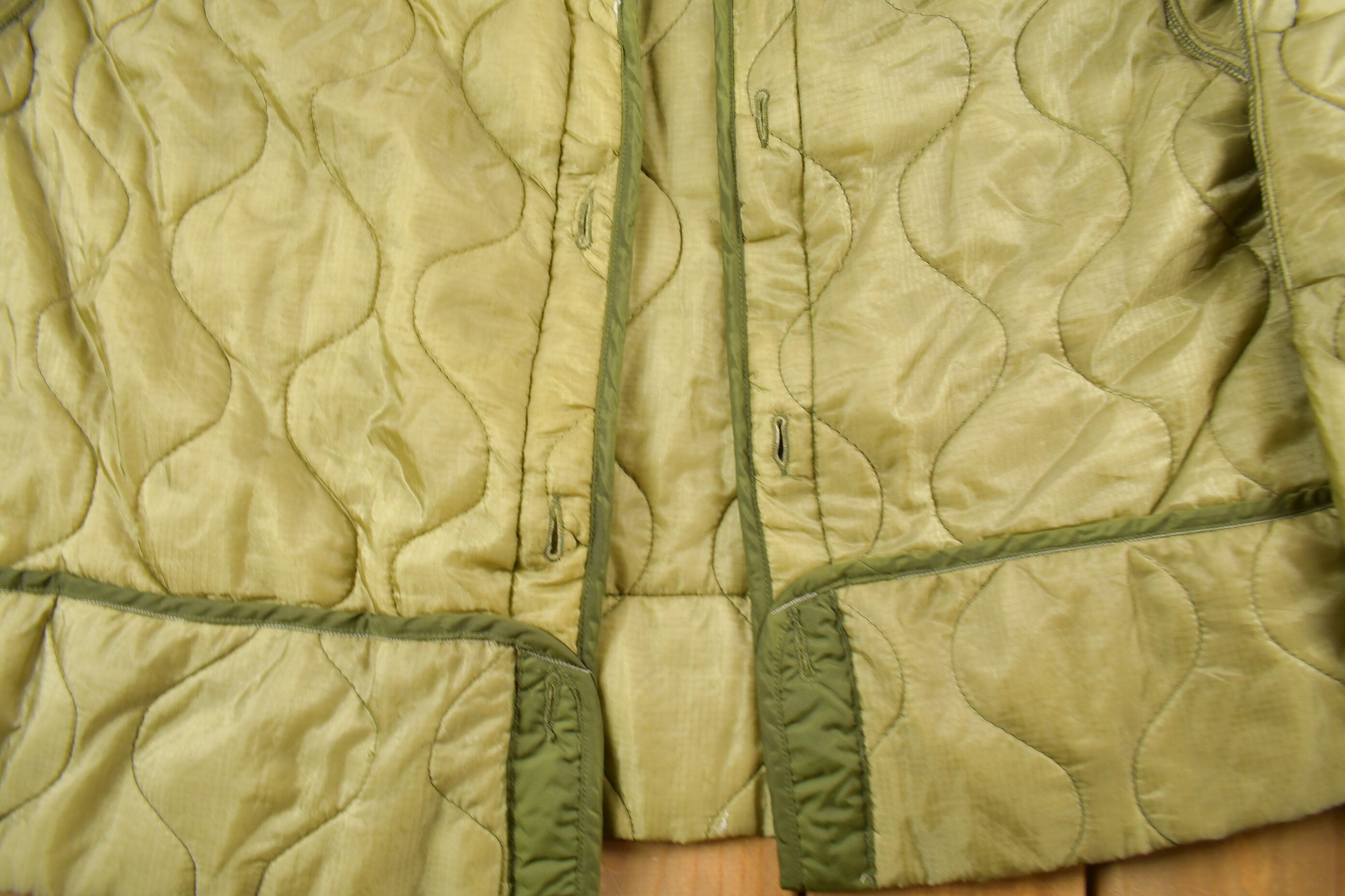 Vintage 1973 U.S. M65 Military Jacket Liner / Vintage Army Jacket / US Army Green / Vintage Utility Jacket / Streetwear Fashion 