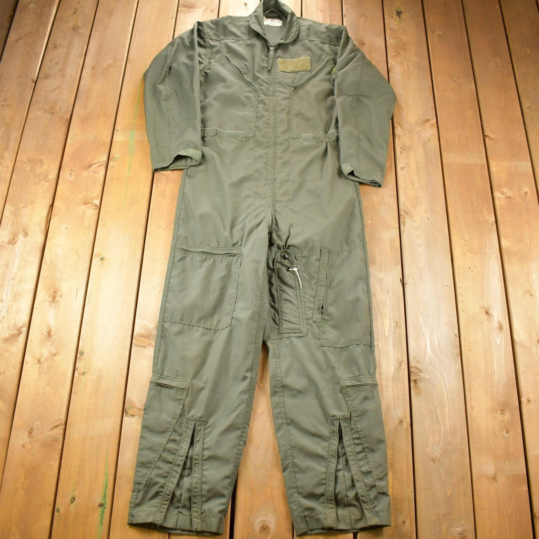 Vintage 1976 USAF Military Flyer Coverall Jumpsuit Size Large / Vintage Coveralls / Militaria / Distressed Coveralls / Sage Gree