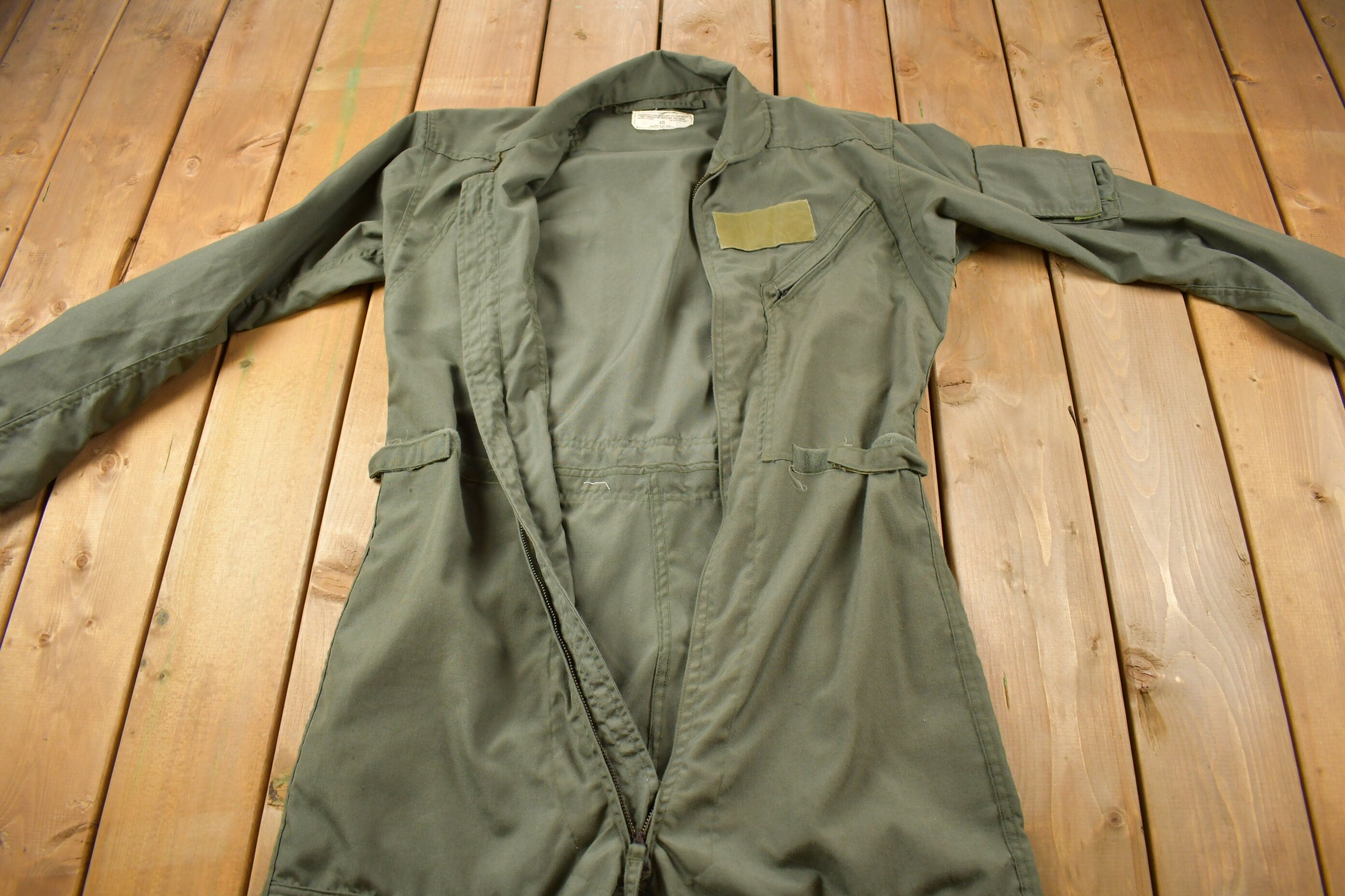 Vintage 1976 USAF Military Flyer Coverall Jumpsuit Size Large / Vintage Coveralls / Militaria / Distressed Coveralls / Sage Gree