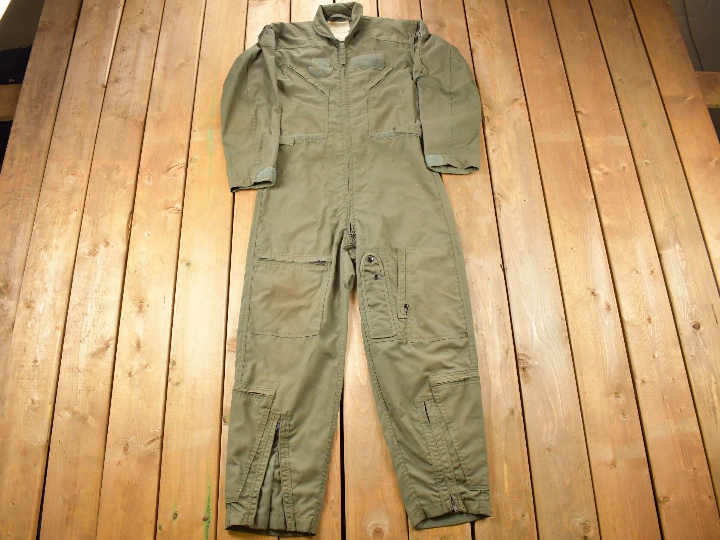 Vintage 1980 US Military Flyer Coverall Jumpsuit Size 40R / Vintage Coveralls / Militaria / Distressed Coveralls / Sage Green / 