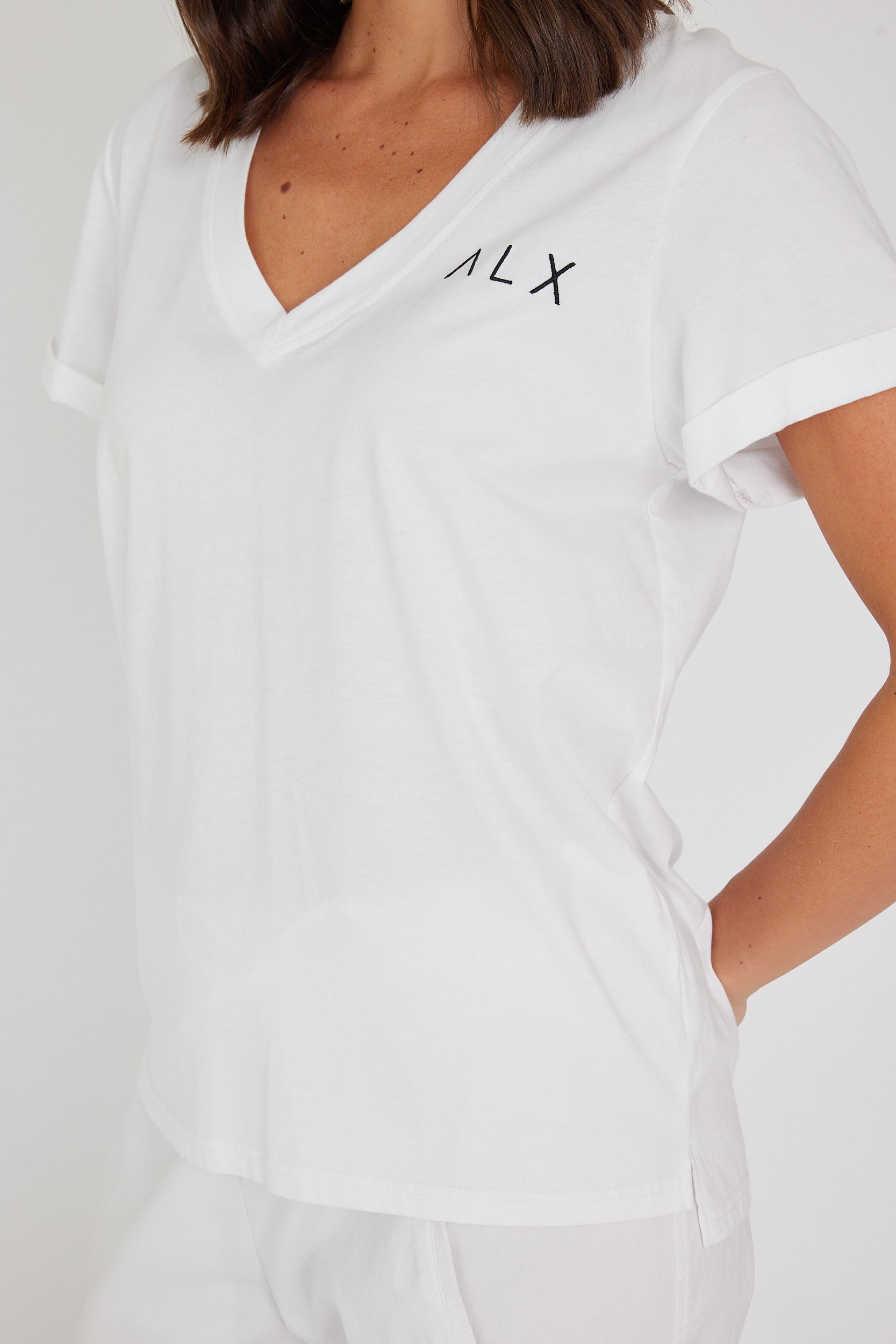 Λ L X V-Neck White